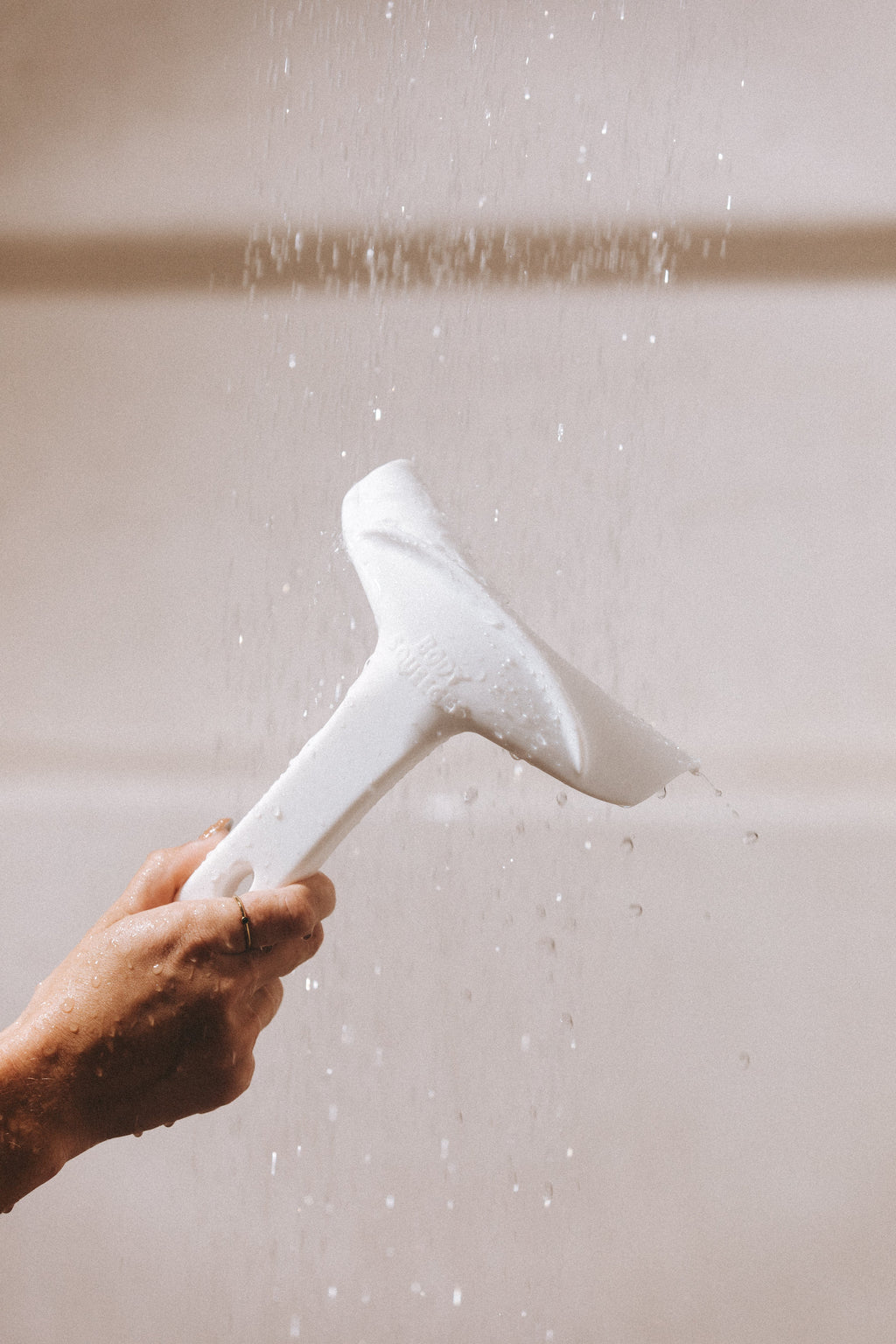Body Squeegee - White